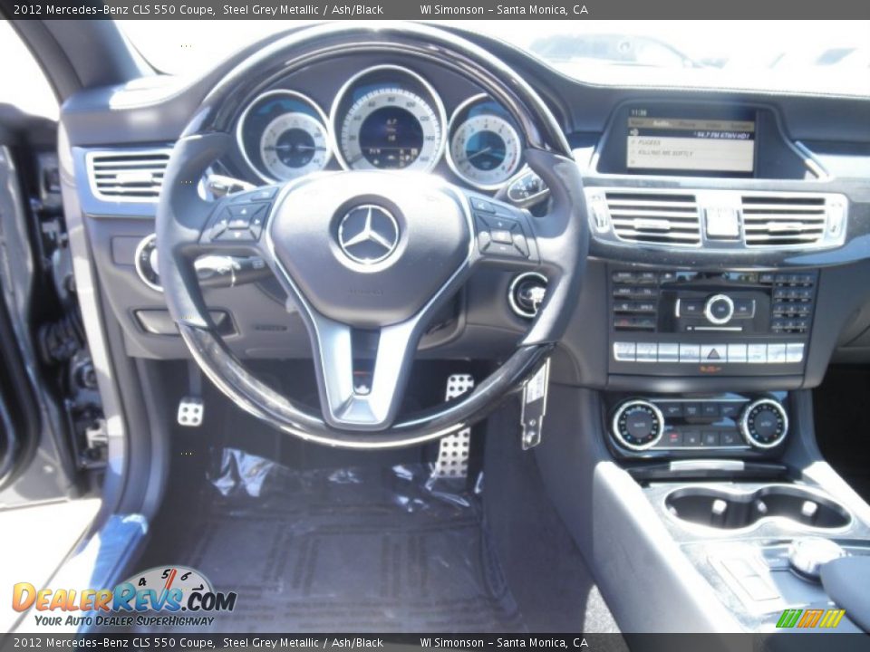 Dashboard of 2012 Mercedes-Benz CLS 550 Coupe Photo #9