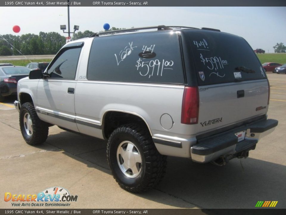 1995 GMC Yukon 4x4 Silver Metallic / Blue Photo #5