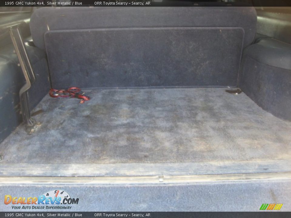 1995 GMC Yukon 4x4 Trunk Photo #15