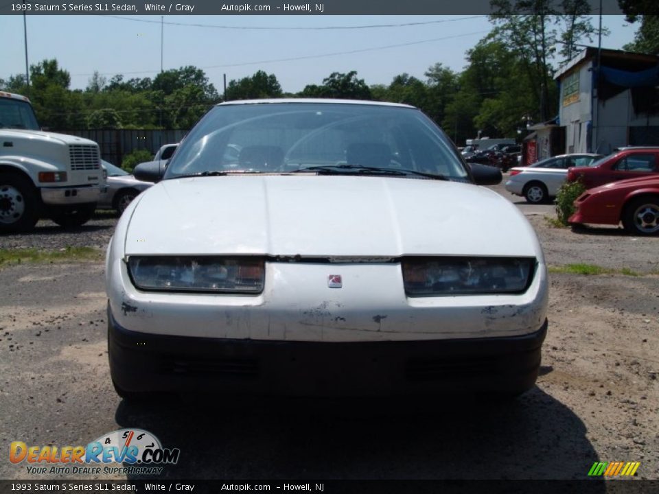 1993 Saturn S Series SL1 Sedan White / Gray Photo #2