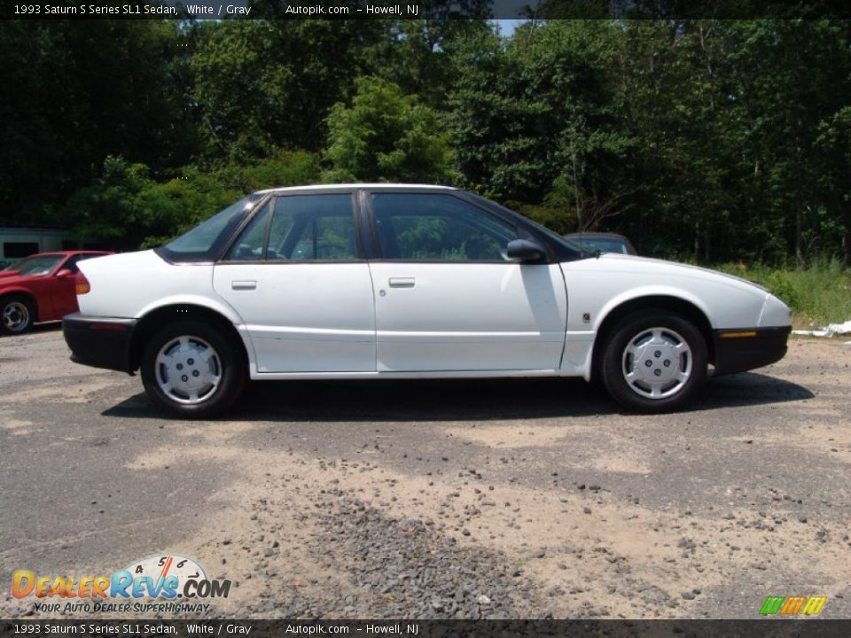 White 1993 Saturn S Series SL1 Sedan Photo #4