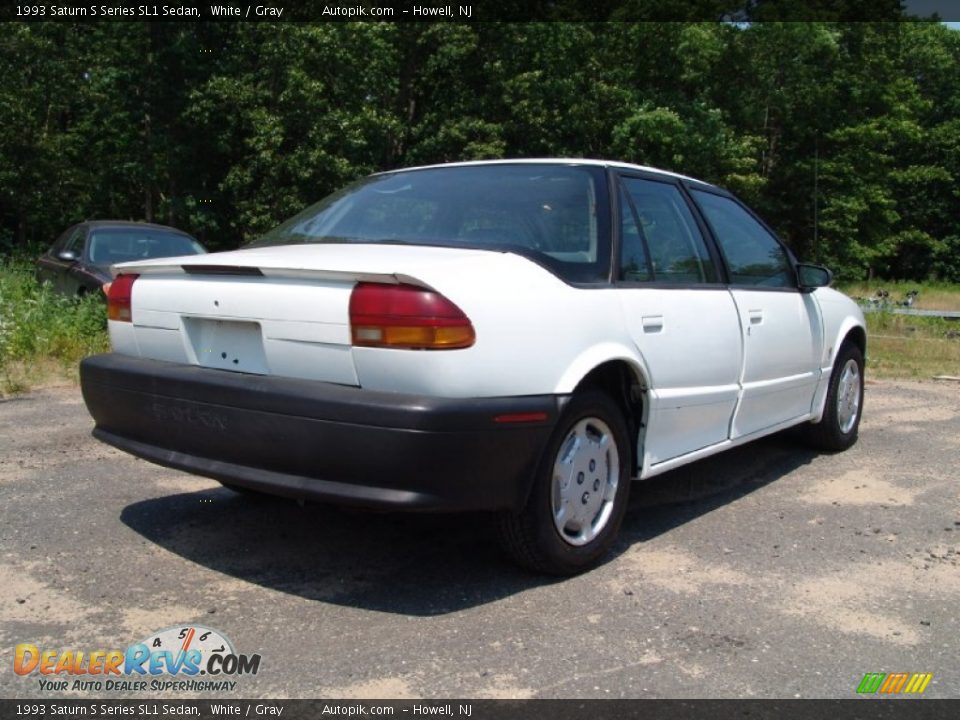 White 1993 Saturn S Series SL1 Sedan Photo #5