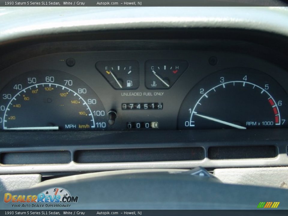 1993 Saturn S Series SL1 Sedan Gauges Photo #14