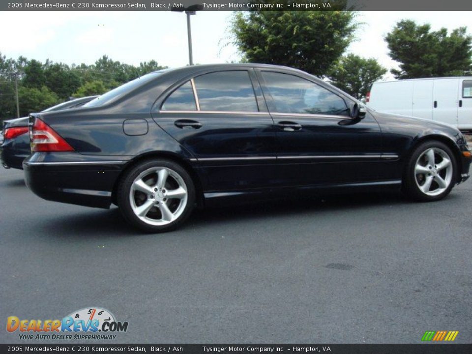 2005 Mercedes-Benz C 230 Kompressor Sedan Black / Ash Photo #5