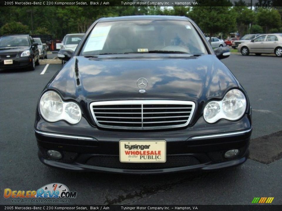 2005 Mercedes-Benz C 230 Kompressor Sedan Black / Ash Photo #7