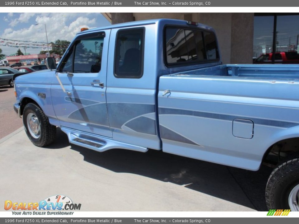 1996 Ford F250 XL Extended Cab Portofino Blue Metallic / Blue Photo #17