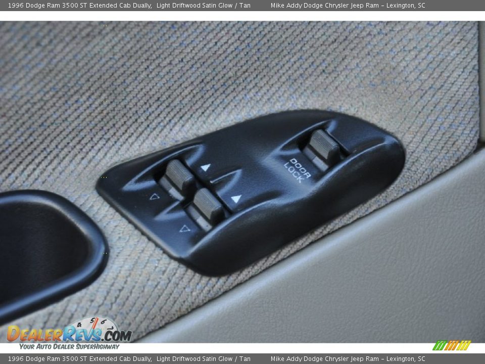 1996 Dodge Ram 3500 ST Extended Cab Dually Light Driftwood Satin Glow / Tan Photo #8