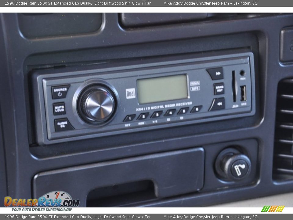 1996 Dodge Ram 3500 ST Extended Cab Dually Light Driftwood Satin Glow / Tan Photo #13