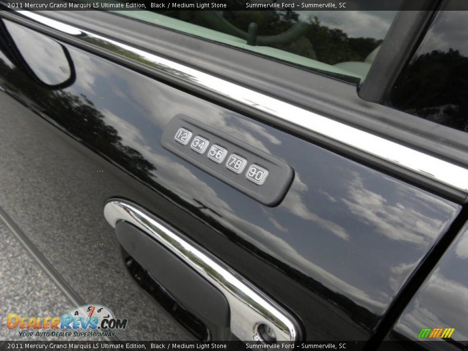 2011 Mercury Grand Marquis LS Ultimate Edition Black / Medium Light Stone Photo #17