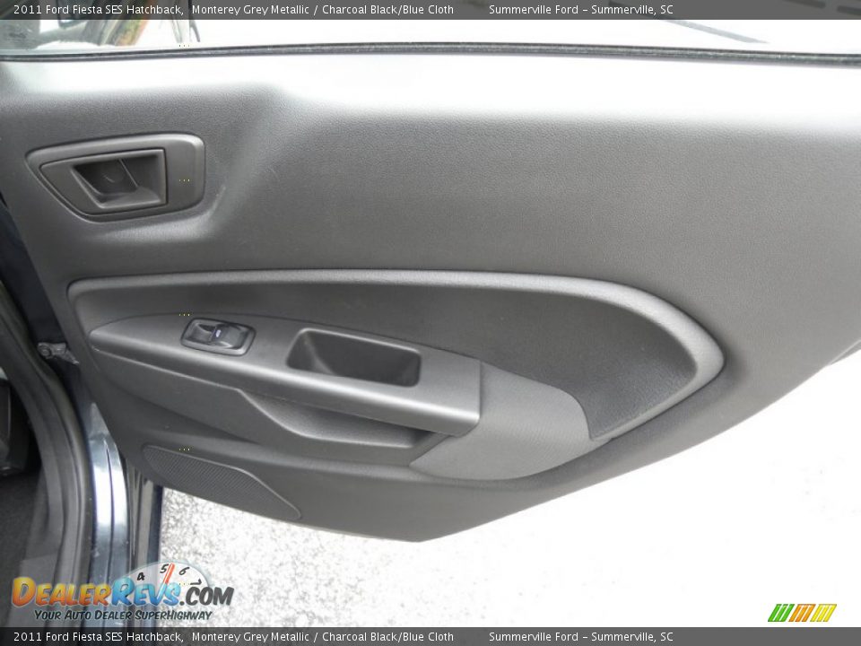 2011 Ford Fiesta SES Hatchback Monterey Grey Metallic / Charcoal Black/Blue Cloth Photo #11