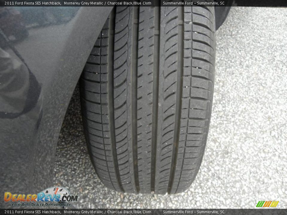 2011 Ford Fiesta SES Hatchback Monterey Grey Metallic / Charcoal Black/Blue Cloth Photo #17