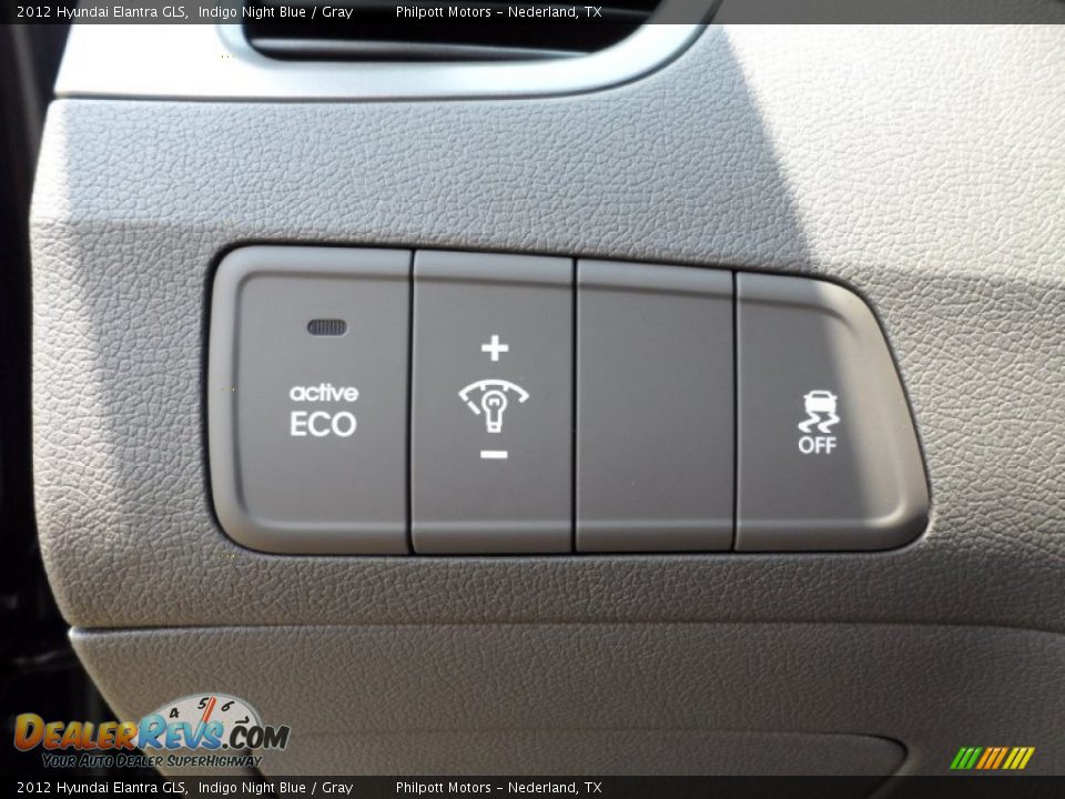 Controls of 2012 Hyundai Elantra GLS Photo #32