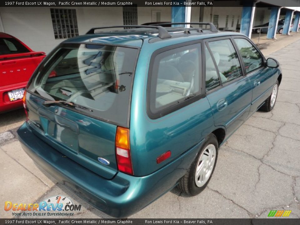 Pacific Green Metallic 1997 Ford Escort LX Wagon Photo #8