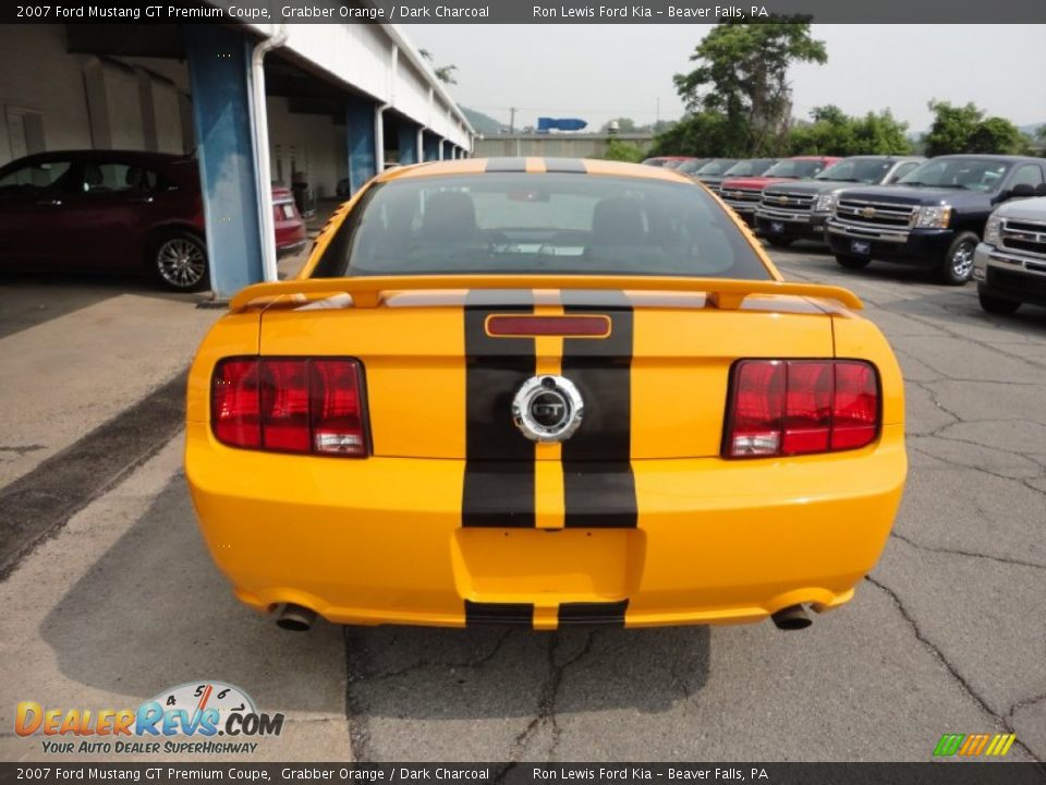 2007 Ford Mustang GT Premium Coupe Grabber Orange / Dark Charcoal Photo #7