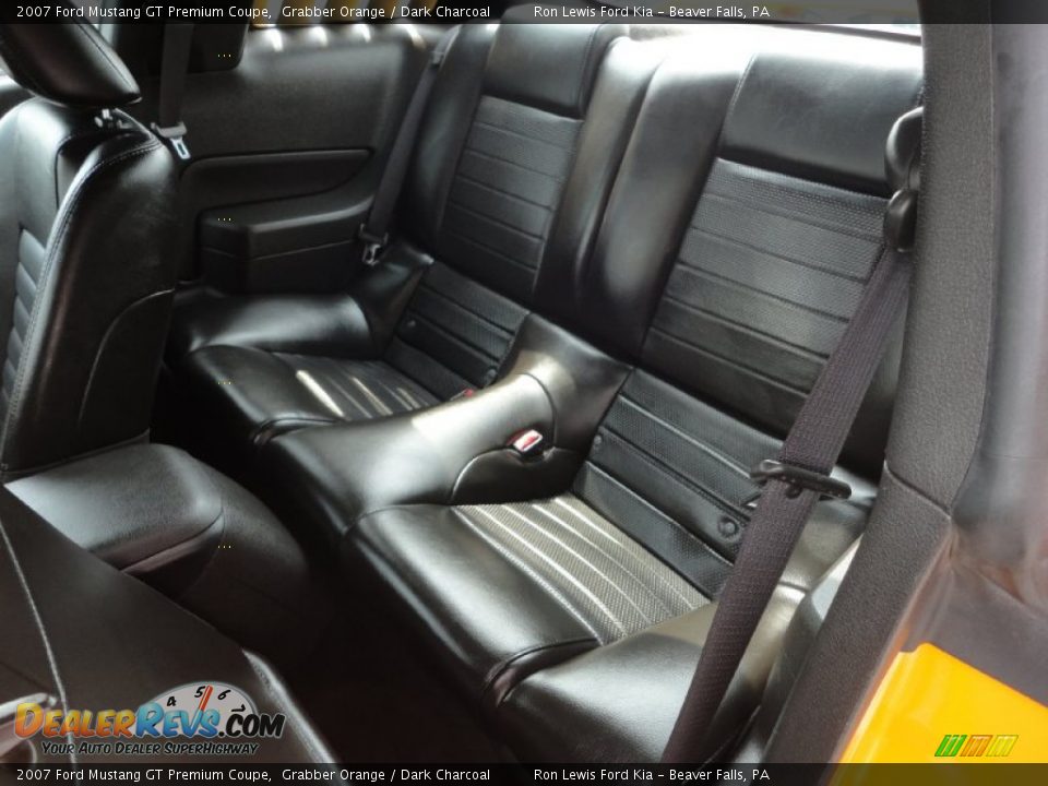 Dark Charcoal Interior - 2007 Ford Mustang GT Premium Coupe Photo #17