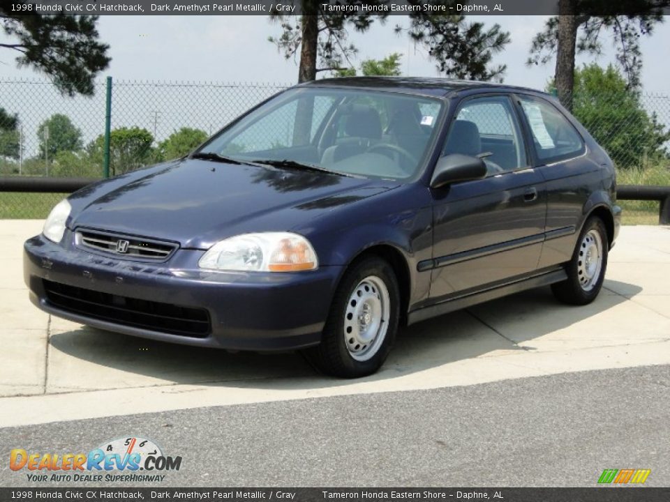 Front 3/4 View of 1998 Honda Civic CX Hatchback Photo #9