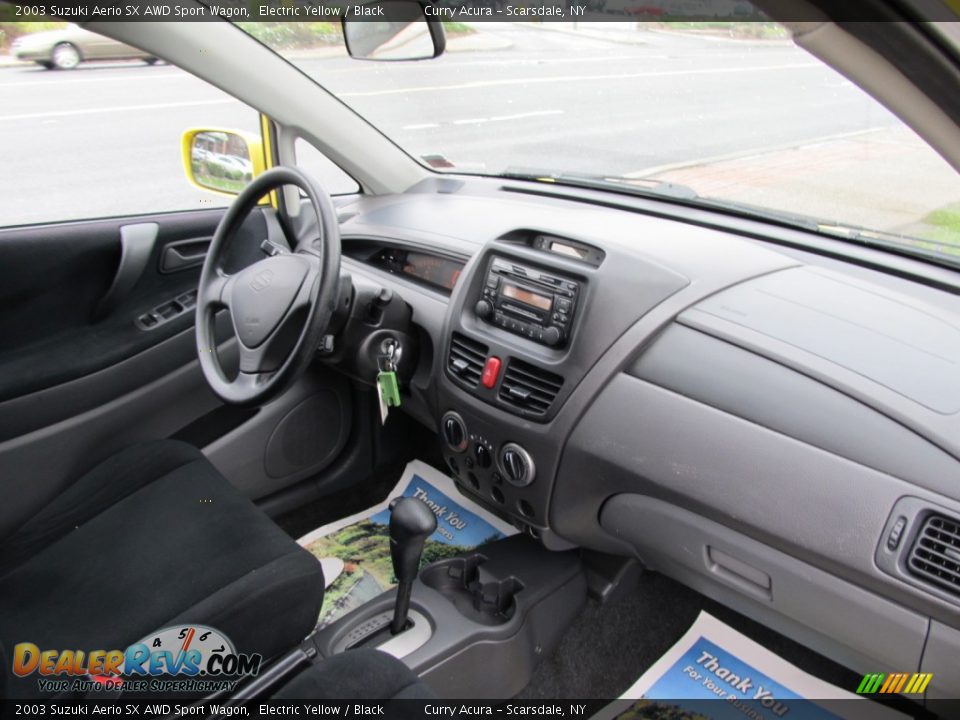 2003 Suzuki Aerio SX AWD Sport Wagon Electric Yellow / Black Photo #12