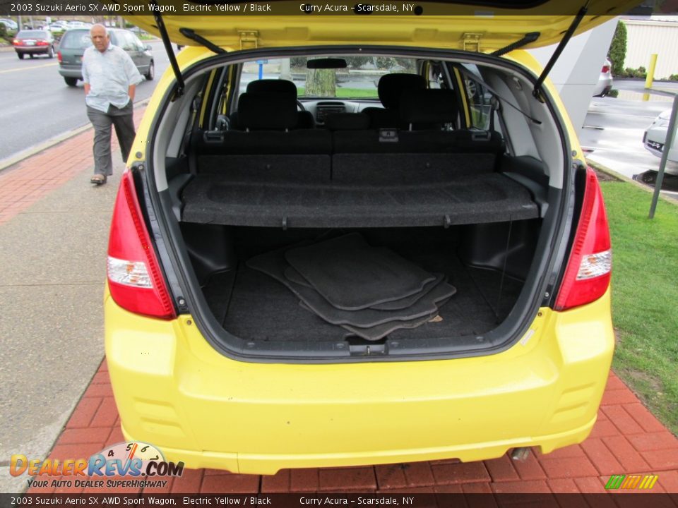 2003 Suzuki Aerio SX AWD Sport Wagon Trunk Photo #22