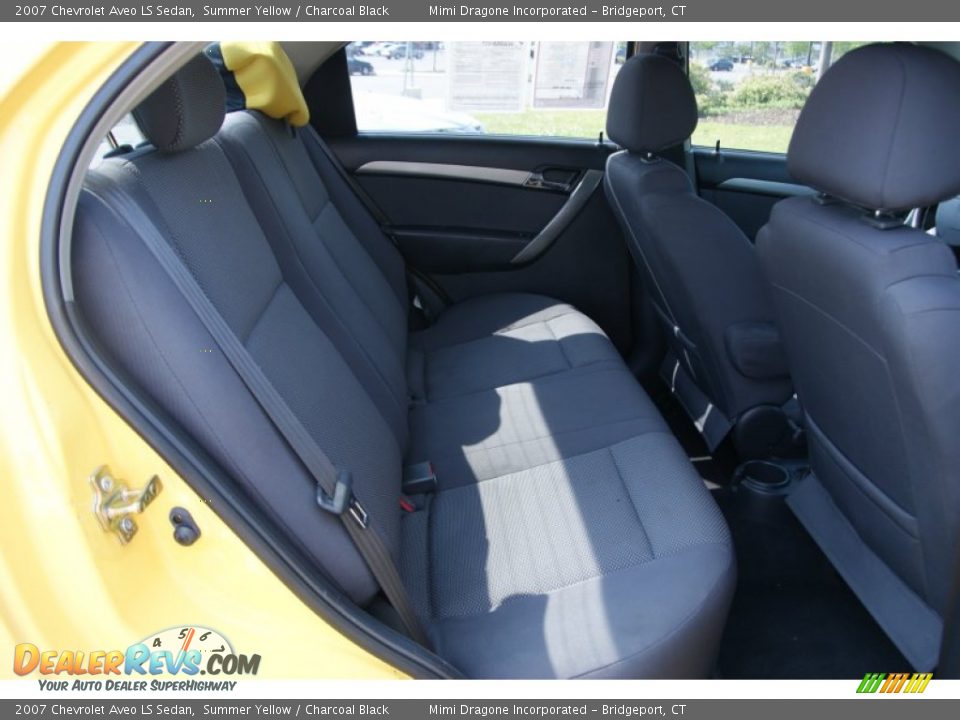 2007 Chevrolet Aveo LS Sedan Summer Yellow / Charcoal Black Photo #17