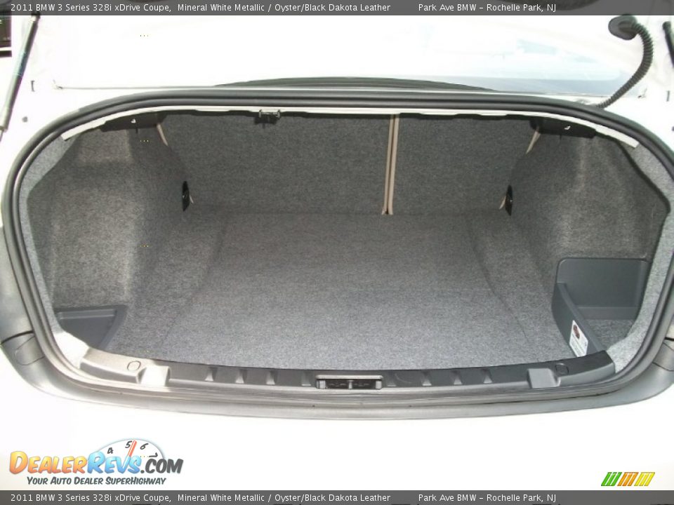 2011 BMW 3 Series 328i xDrive Coupe Trunk Photo #21