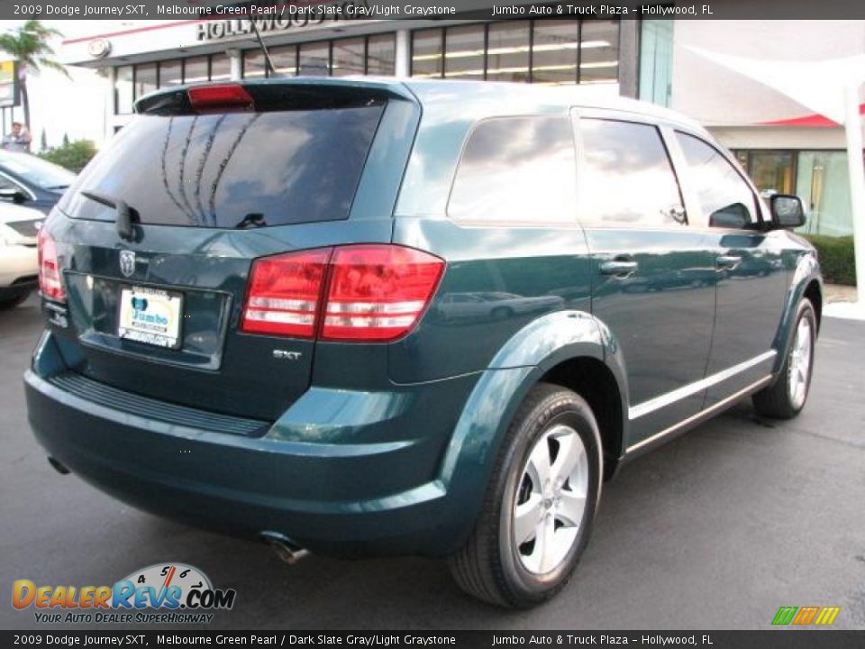 2009 Dodge Journey SXT Melbourne Green Pearl / Dark Slate Gray/Light Graystone Photo #8
