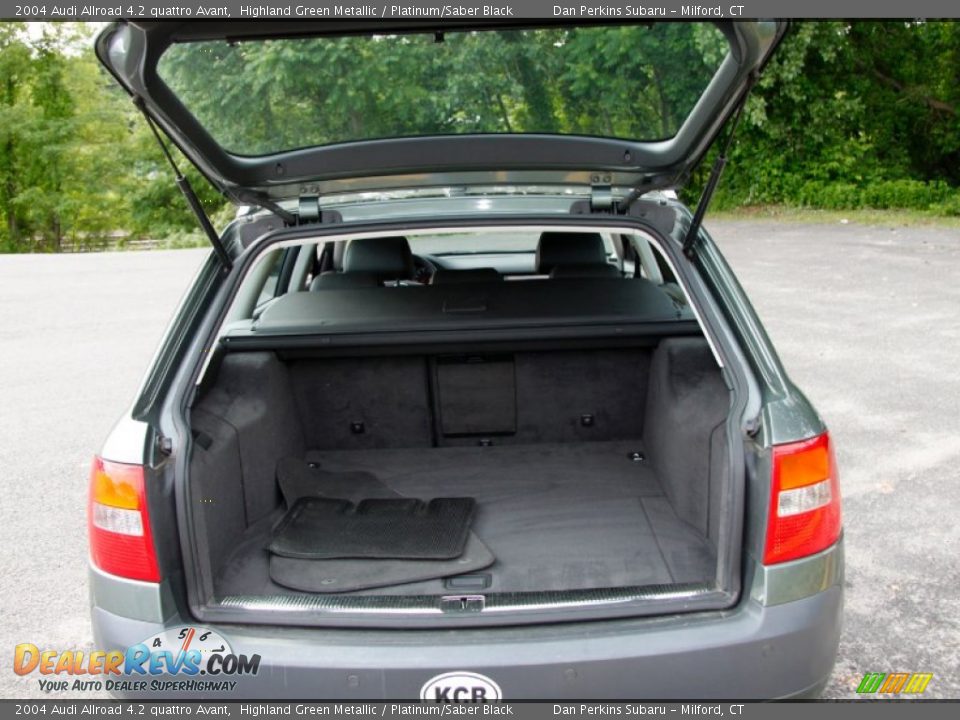 2004 Audi Allroad 4.2 quattro Avant Trunk Photo #9