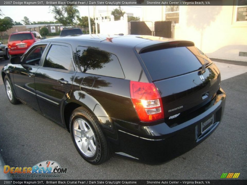 2007 Dodge Magnum SXT Brilliant Black Crystal Pearl / Dark Slate Gray/Light Graystone Photo #3