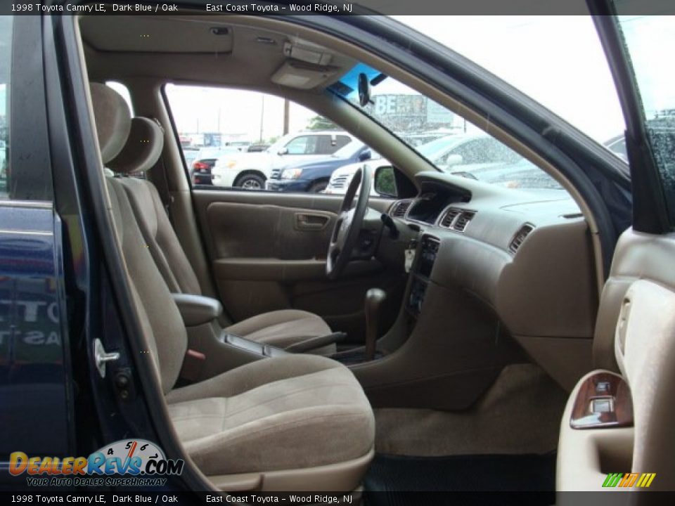 1998 Toyota Camry LE Dark Blue / Oak Photo #8