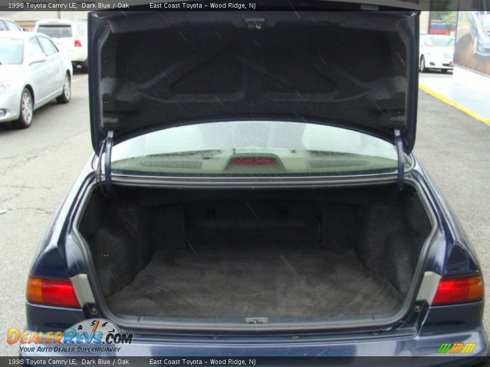 1998 Toyota Camry LE Dark Blue / Oak Photo #13
