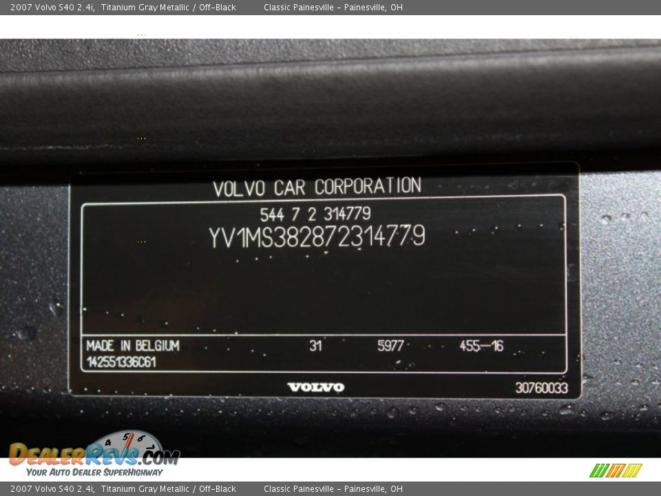 2007 Volvo S40 2.4i Titanium Gray Metallic / Off-Black Photo #23