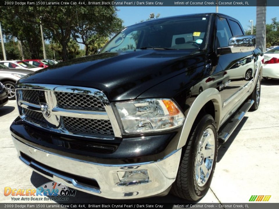 2009 Dodge Ram 1500 Laramie Crew Cab 4x4 Brilliant Black Crystal Pearl / Dark Slate Gray Photo #17