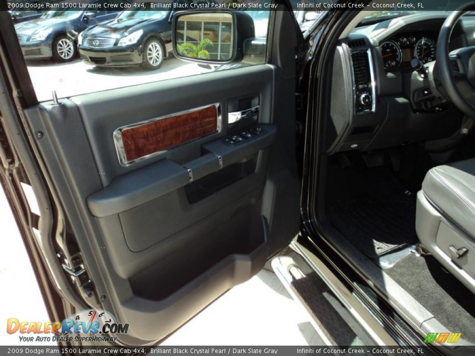 2009 Dodge Ram 1500 Laramie Crew Cab 4x4 Brilliant Black Crystal Pearl / Dark Slate Gray Photo #19