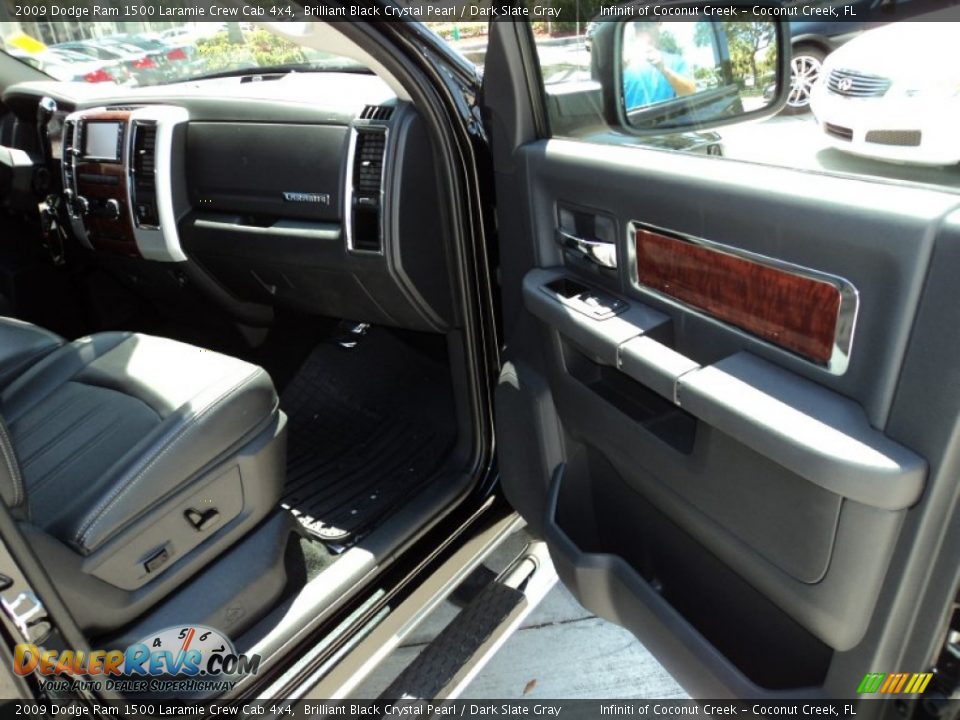 2009 Dodge Ram 1500 Laramie Crew Cab 4x4 Brilliant Black Crystal Pearl / Dark Slate Gray Photo #22