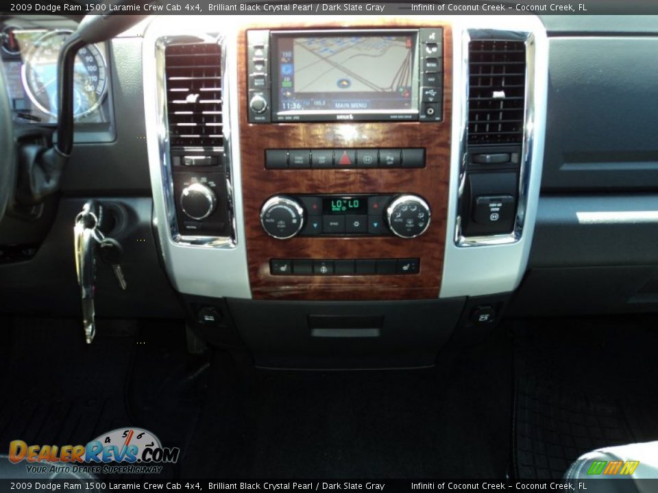 2009 Dodge Ram 1500 Laramie Crew Cab 4x4 Brilliant Black Crystal Pearl / Dark Slate Gray Photo #27