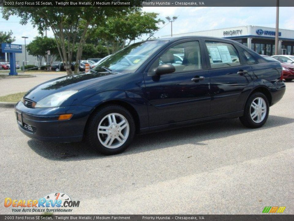 2003 Ford Focus SE Sedan Twilight Blue Metallic / Medium Parchment Photo #2