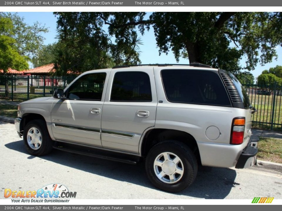 2004 GMC Yukon SLT 4x4 Silver Birch Metallic / Pewter/Dark Pewter Photo #4