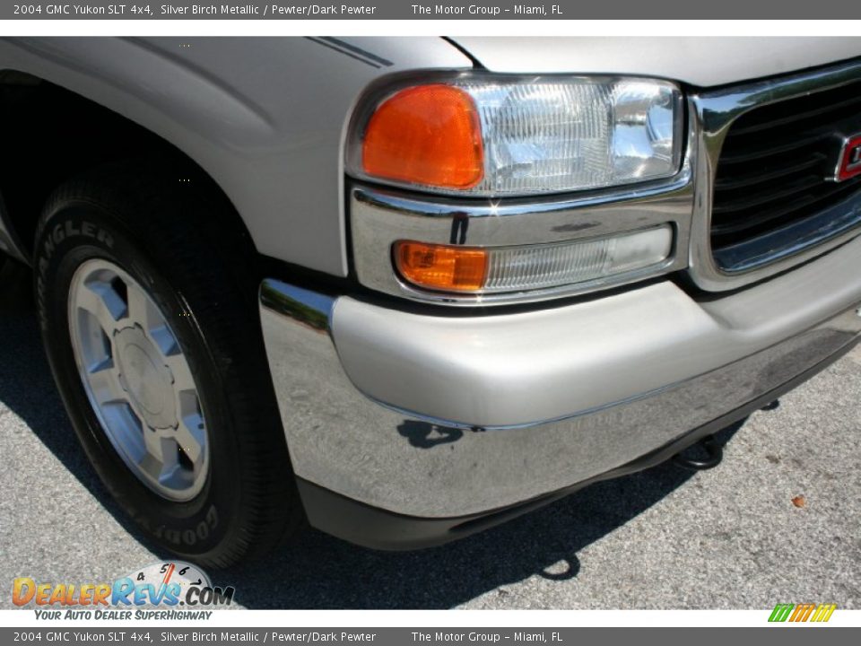 2004 GMC Yukon SLT 4x4 Silver Birch Metallic / Pewter/Dark Pewter Photo #17