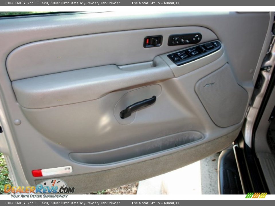 2004 GMC Yukon SLT 4x4 Silver Birch Metallic / Pewter/Dark Pewter Photo #29