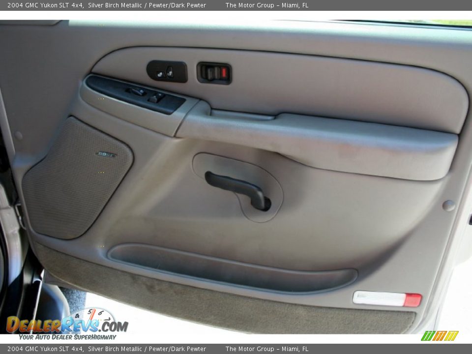 2004 GMC Yukon SLT 4x4 Silver Birch Metallic / Pewter/Dark Pewter Photo #30
