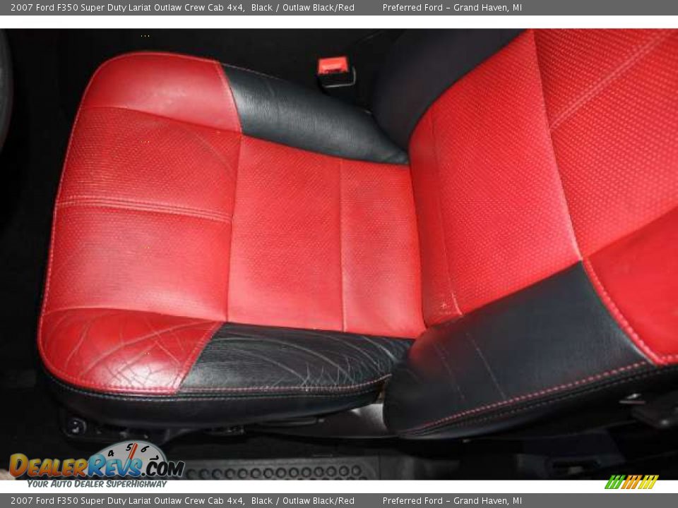 2007 Ford F350 Super Duty Lariat Outlaw Crew Cab 4x4 Black / Outlaw Black/Red Photo #14