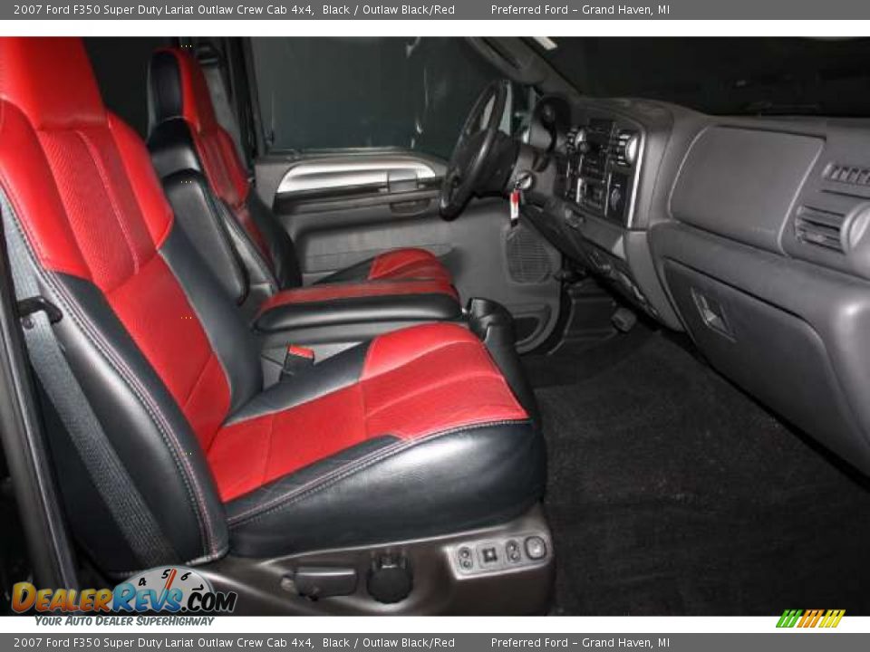 2007 Ford F350 Super Duty Lariat Outlaw Crew Cab 4x4 Black / Outlaw Black/Red Photo #15