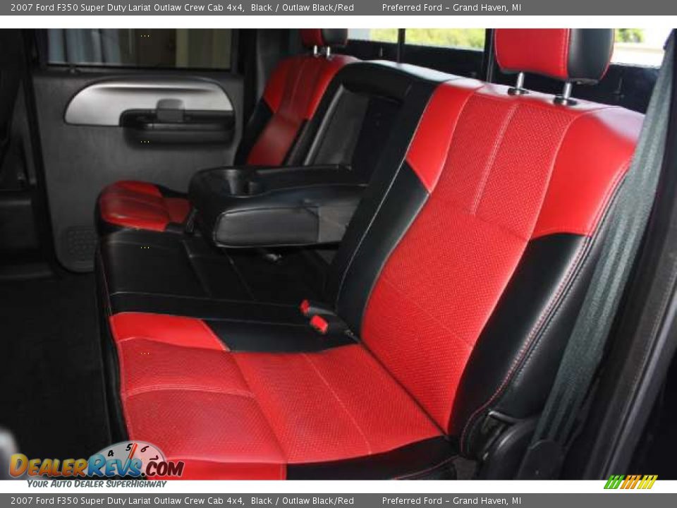 2007 Ford F350 Super Duty Lariat Outlaw Crew Cab 4x4 Black / Outlaw Black/Red Photo #17