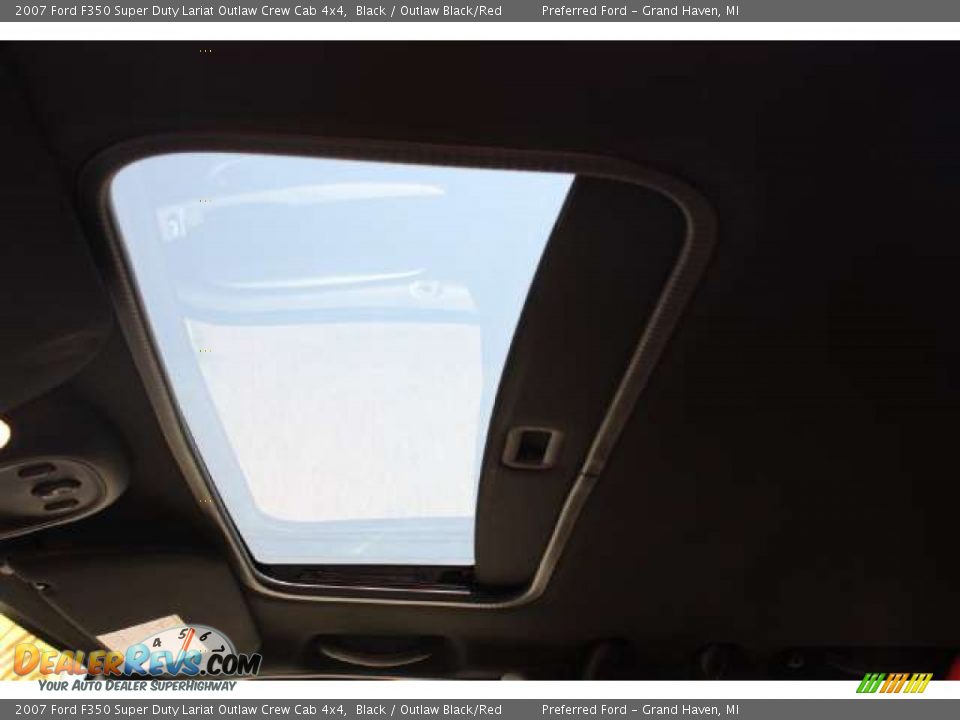 2007 Ford F350 Super Duty Lariat Outlaw Crew Cab 4x4 Black / Outlaw Black/Red Photo #21