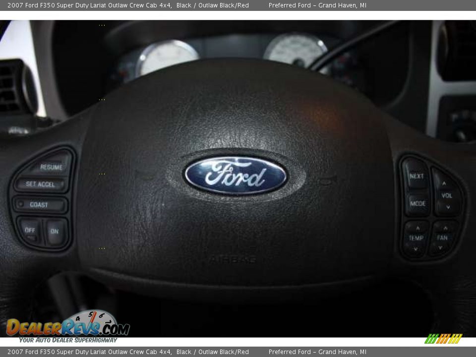 2007 Ford F350 Super Duty Lariat Outlaw Crew Cab 4x4 Black / Outlaw Black/Red Photo #22