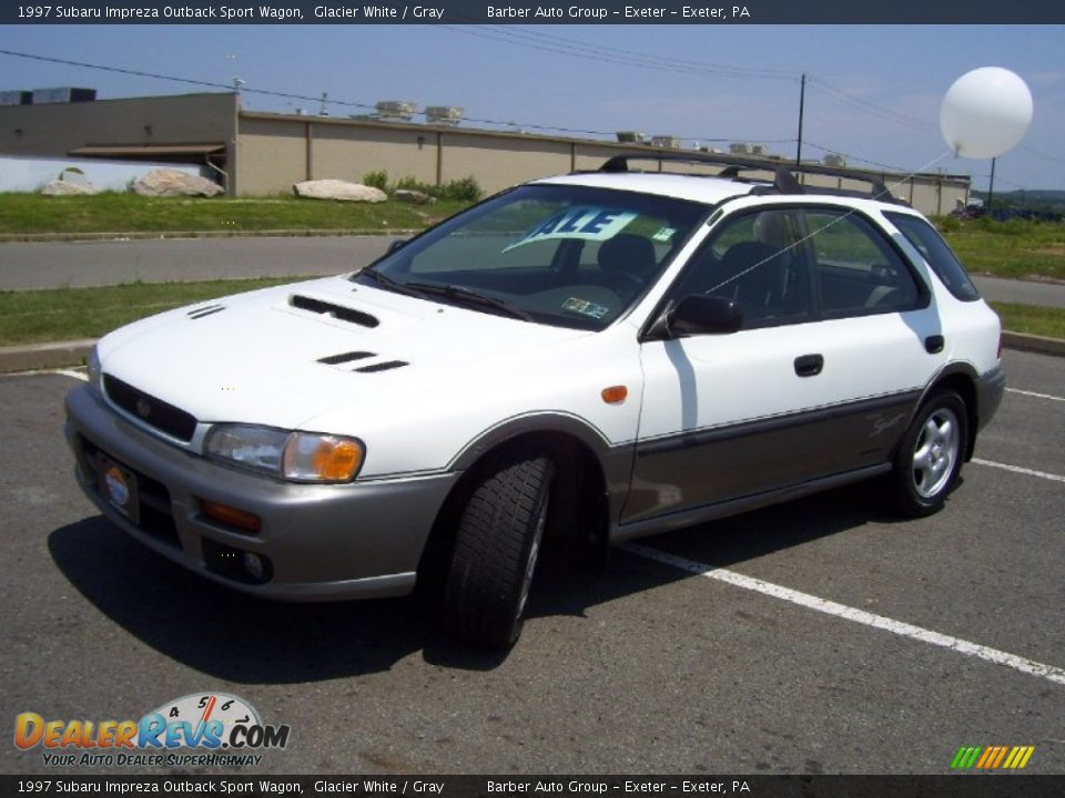 1997 Subaru Impreza Outback Sport Wagon Glacier White / Gray Photo #1