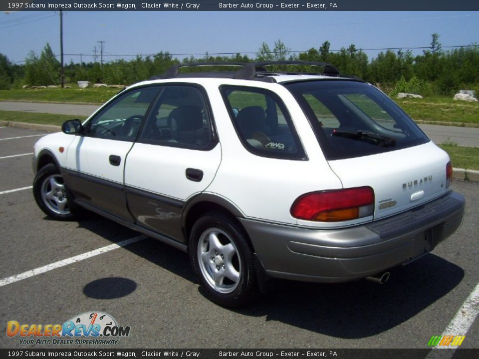 1997 Subaru Impreza Outback Sport Wagon Glacier White / Gray Photo #5
