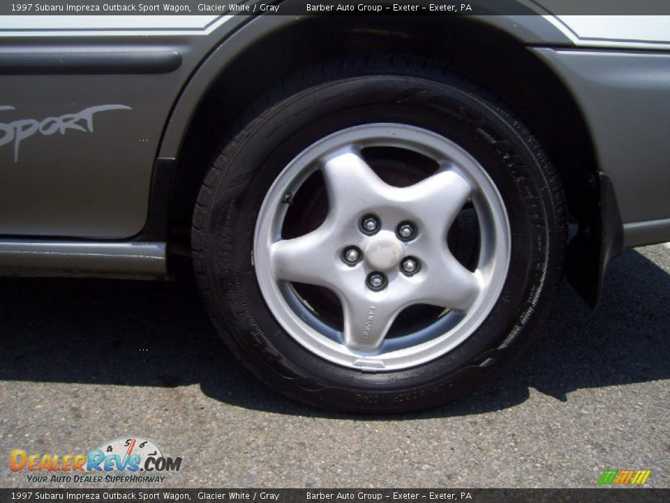 1997 Subaru Impreza Outback Sport Wagon Glacier White / Gray Photo #11