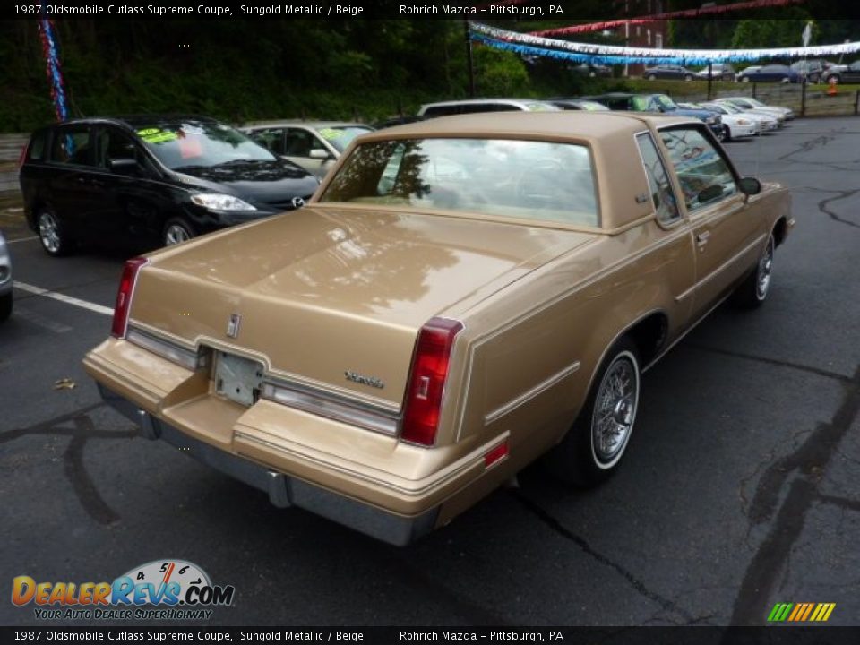 1987 Oldsmobile Cutlass Supreme Coupe Sungold Metallic / Beige Photo #5