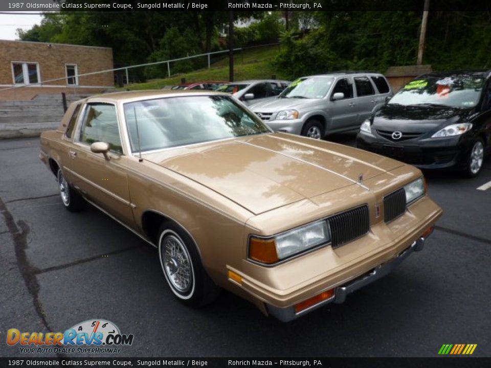 1987 Oldsmobile Cutlass Supreme Coupe Sungold Metallic / Beige Photo #7