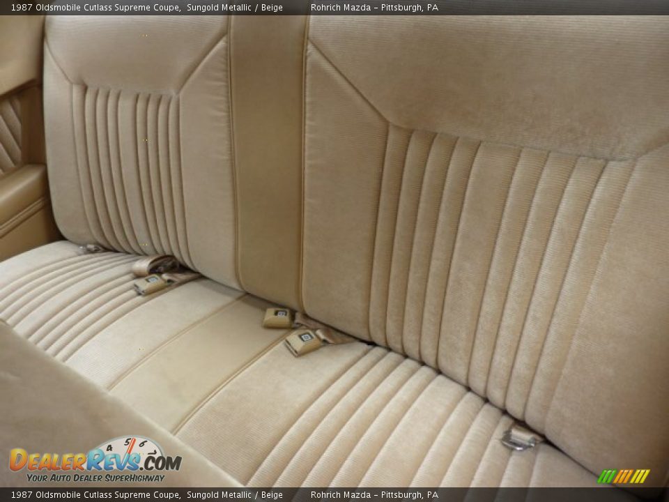 Beige Interior - 1987 Oldsmobile Cutlass Supreme Coupe Photo #11